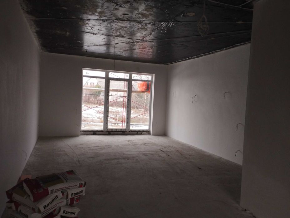 Просторий утеплений будинок в районі Заріччя