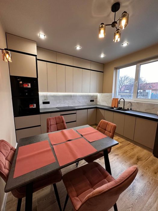 Продаж гарного котеджу!