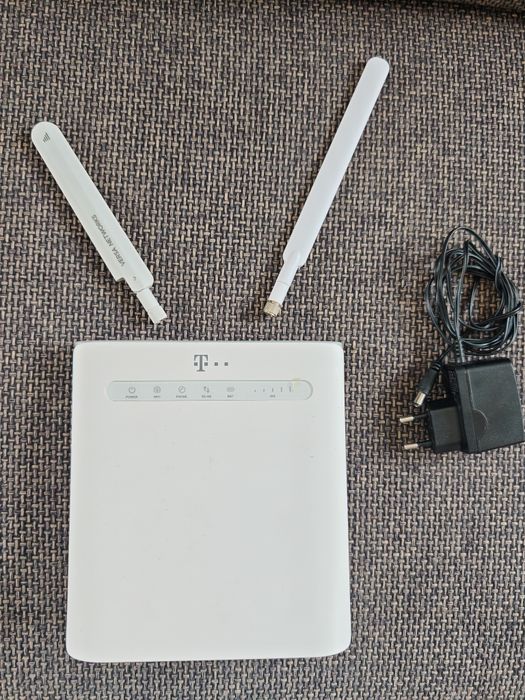 Router ZTE na kartę sim z 2 antenami asymetrycznymi sygnał GSM Wzmacni