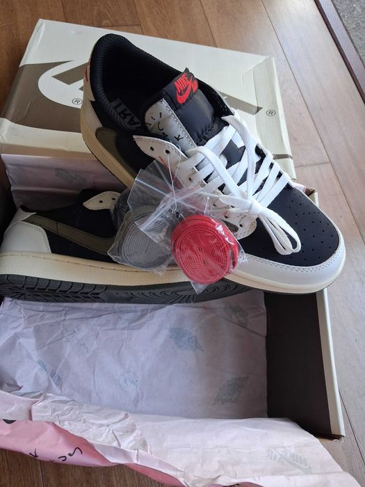 Nike Air Jordan 1 Low Travis Scott