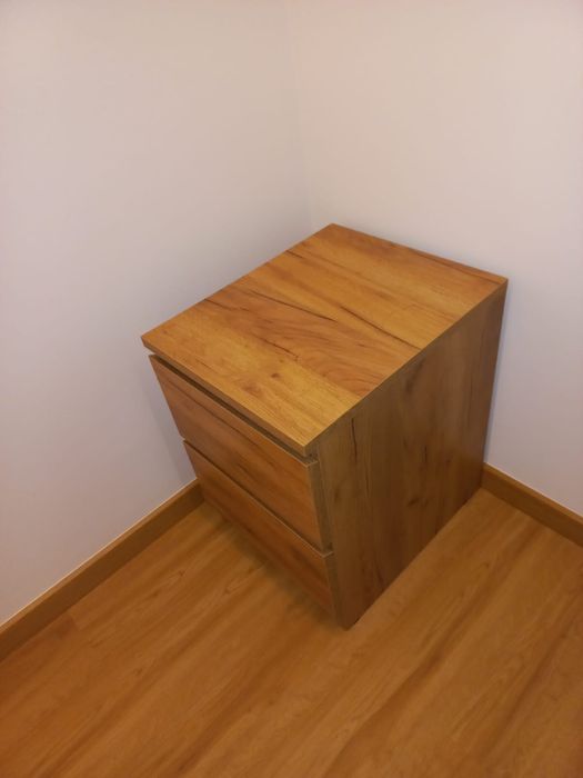 2 mesinhas cabeceira