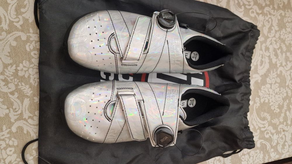 Sapatos Ciclismo Riot + Hologram NOVOS e com clits look