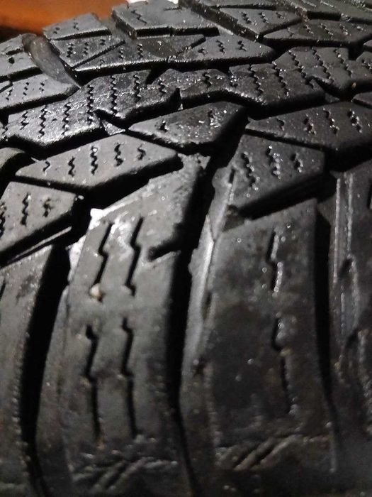 Продам  155/65/14 ЗИМОВІ Nokian/ Відмінний стан. Комплект