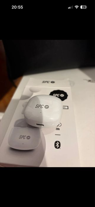 Fones via bluetooth novos com caixa e carregador