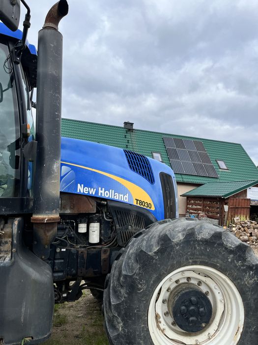 New Holland T8030