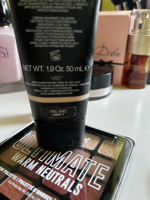 Косметика  одним лотом ( Nars, Nyx, Clarins)