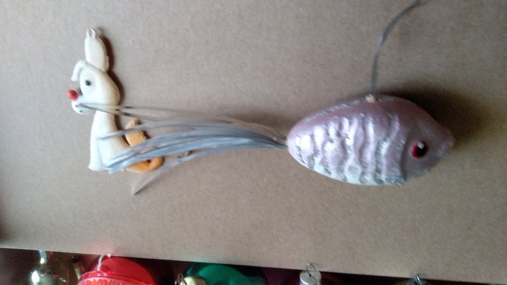 Игрушки ёлочные.