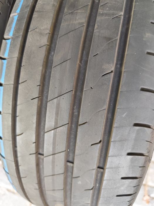 Pneus 215/55r17 Goodyear EfficientGrip Performance 2 80% piso