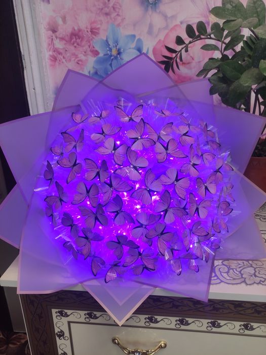 Кращі букети з метеликів на подарунок дівчині Букет из бабочек ромашек