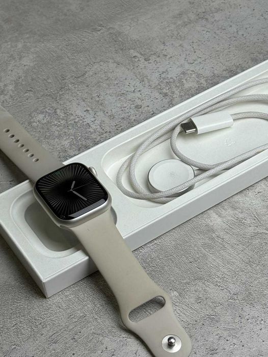 Apple Watch 9 Silver. Ідеальний стан. Новий