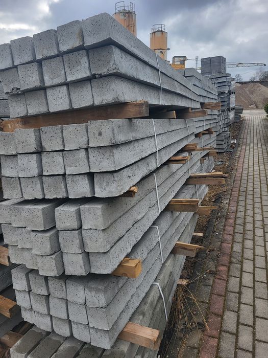 Słupki betonowe 2,6 metra