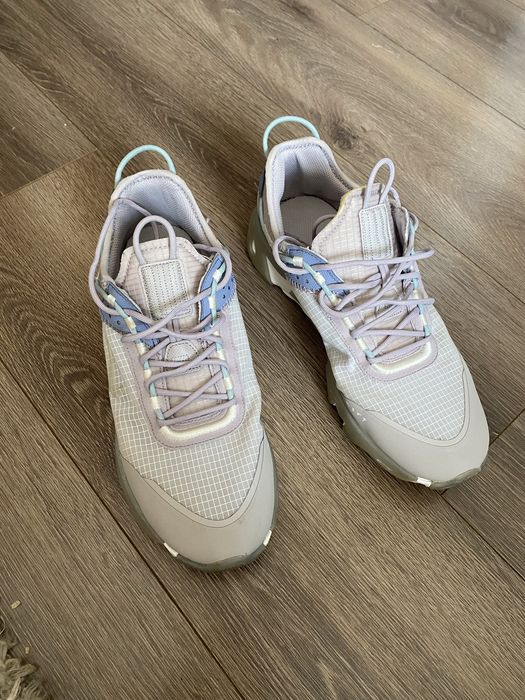 Кросівки Nike  React Live