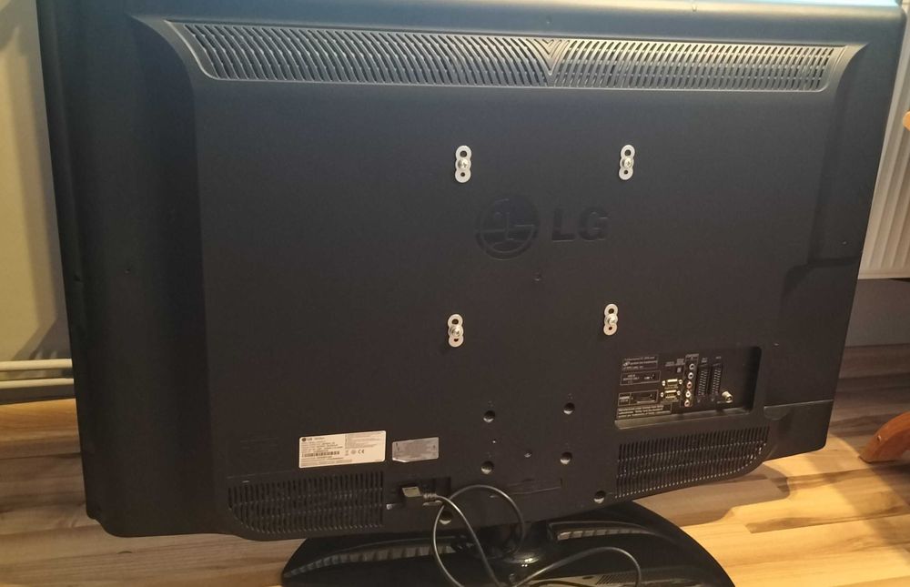 Telewizor LG model 42LF2510 42 cal