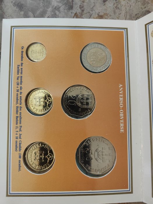 Coleção de moedas correntes brilhantes não circuladas 1990