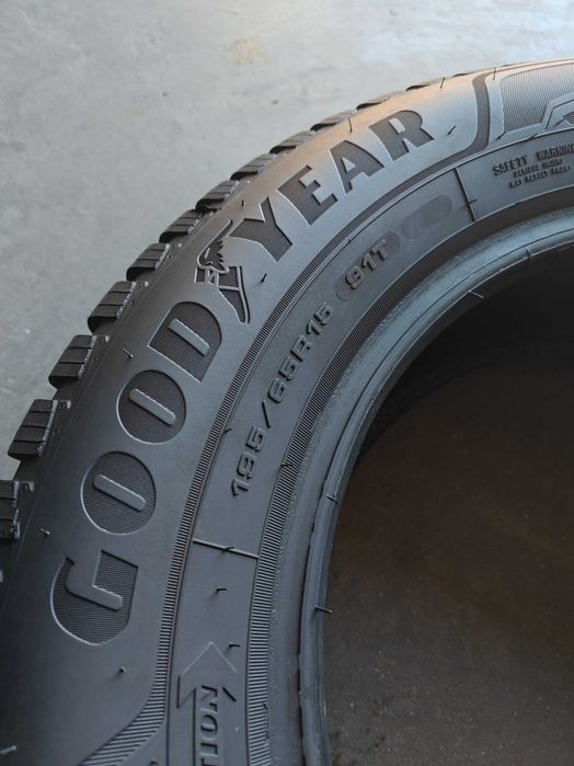 good year r15 195/65 комплект зимових шин гарно гребують і гальмують