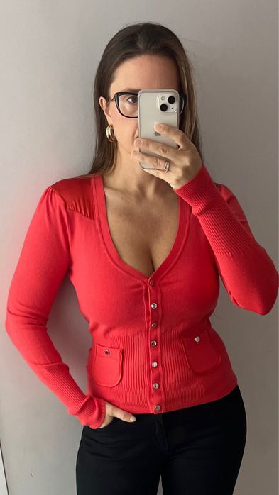 Karen Millen rozpinany koralowy sweterek na guziki 100% jedwab