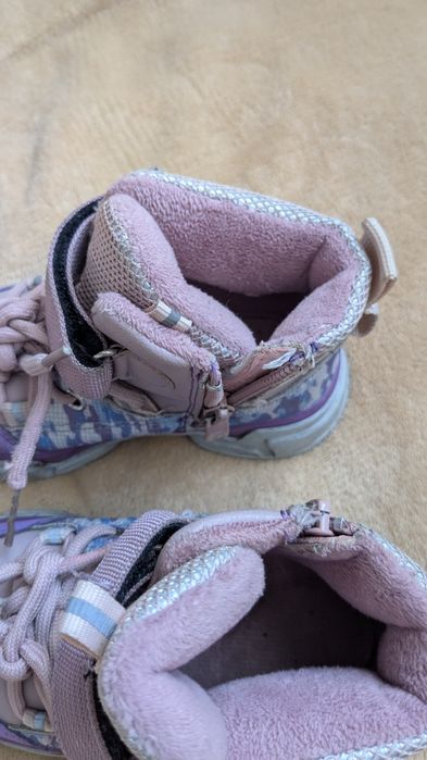 Продам Деми ботинки 25 размер на девочку