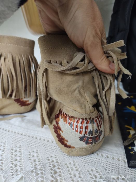 Індійські черевики в стилі бохо