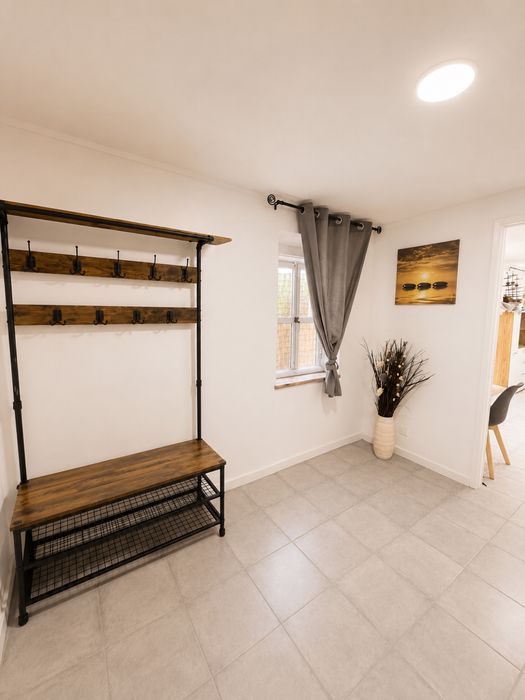 Apartamento T1 com quintal totalmente mobilado a estear