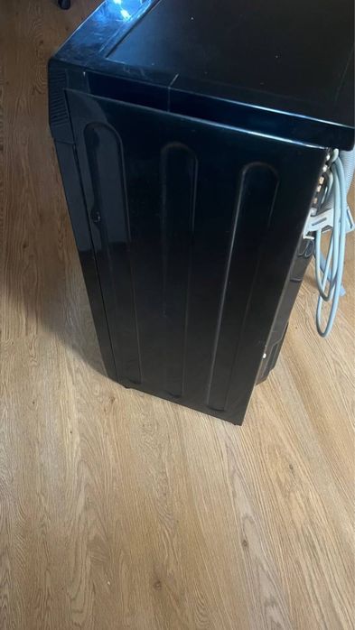 Продам стиральную машину vestfrost m106