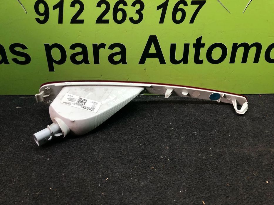 VOLVO XC40 FAROLIM NEVOEIRO REFLETOR TRAS - FT440