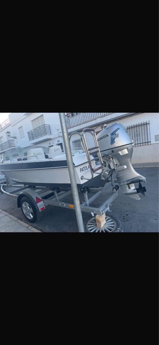 Vendo barco em muito bom estado