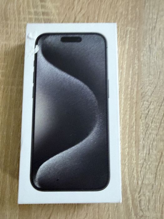 Iphone 15 pro stan idealny