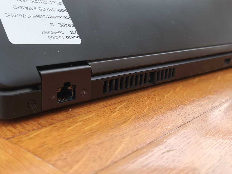 15.6" Dell Latitude 5580 i7-7820hq/IPS FHD/8Gb DDR4/SSD 128Gb/BT/Web