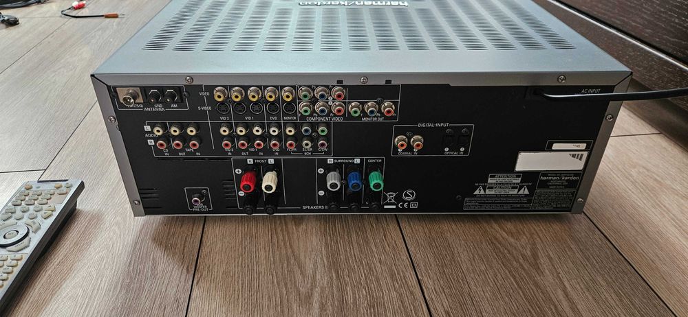 Harman Kardon AVR 132 Amplituner