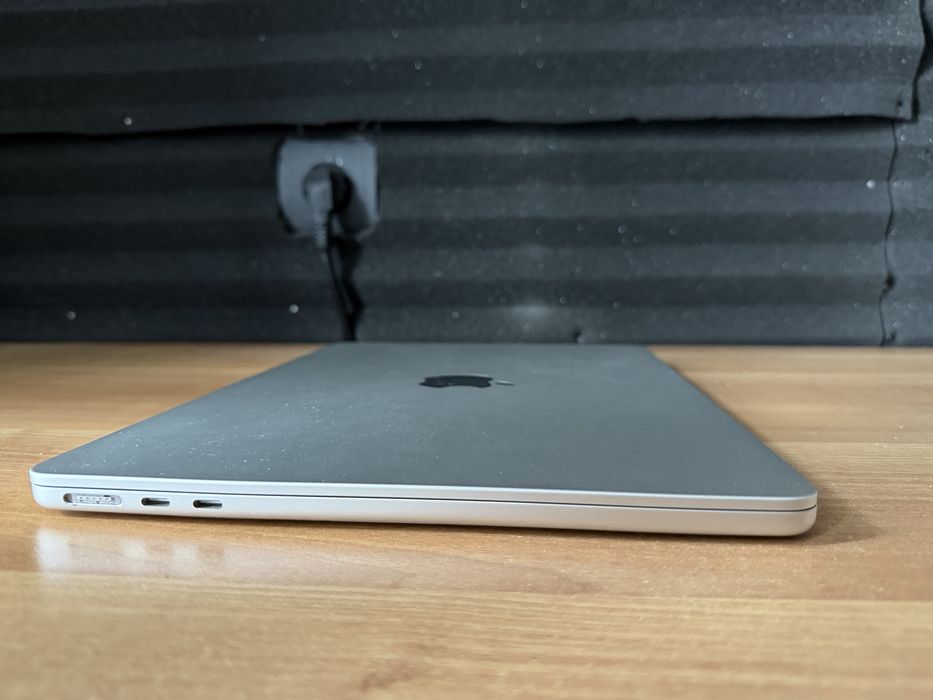 Macbook air m2 8/256