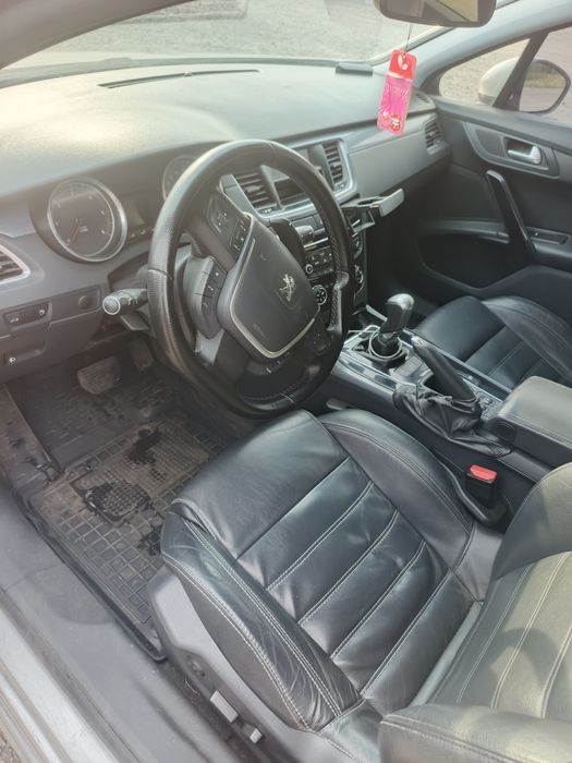 Продам свій Peugeot 508sw