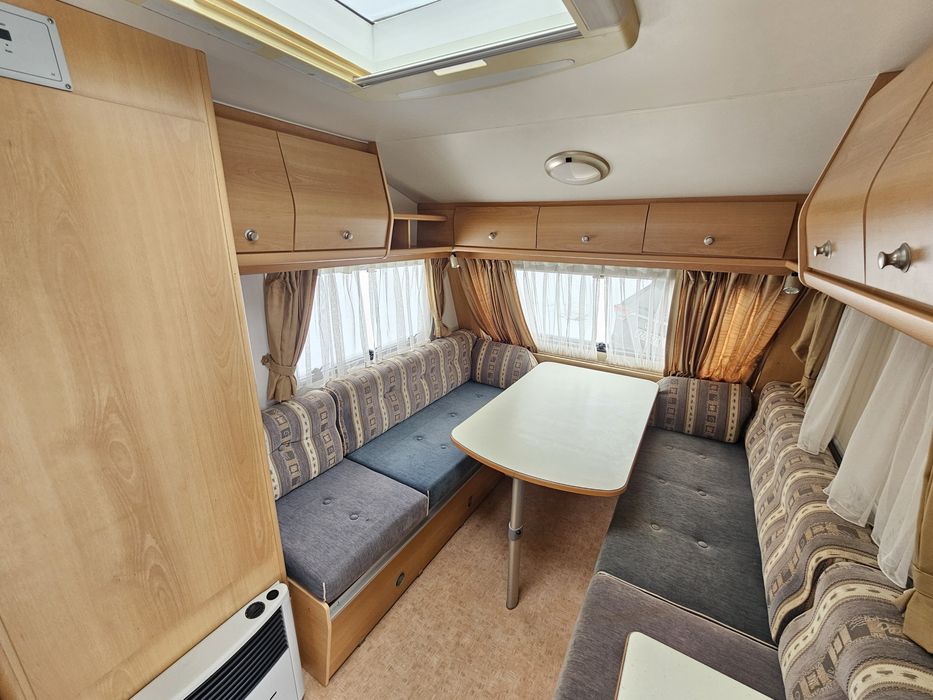 Przyczepa kempingowa Avento 395 z przedsionkiem 2004r