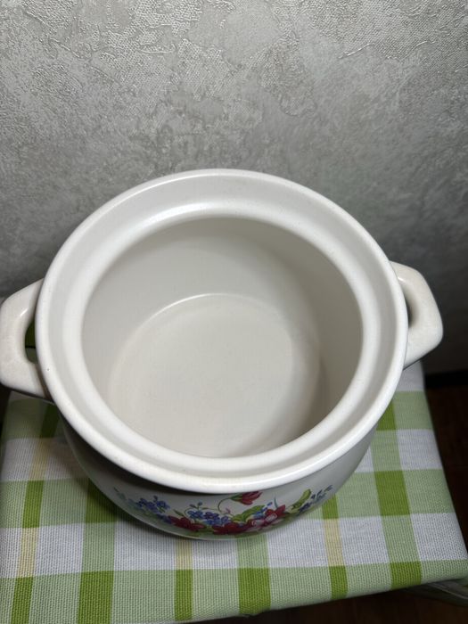 Керамічна кастрюля для запікання