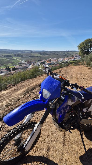 Yamaha wr250 com matrícula
