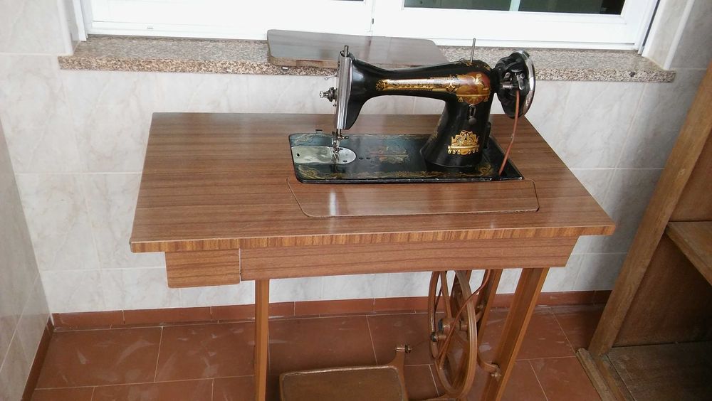 Máquina de costura Singer