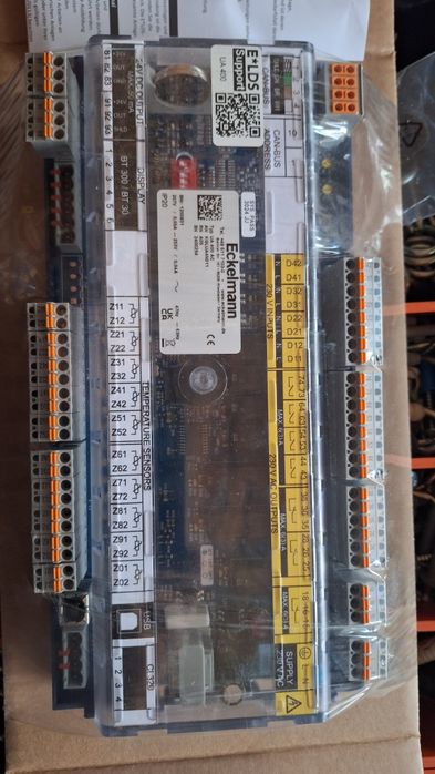 Uniwersalny reglator UA 400 termostatycznych zaworów rozprężnych.(TEV)