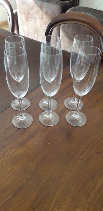 6 Flutes de champanhe443978480784527360