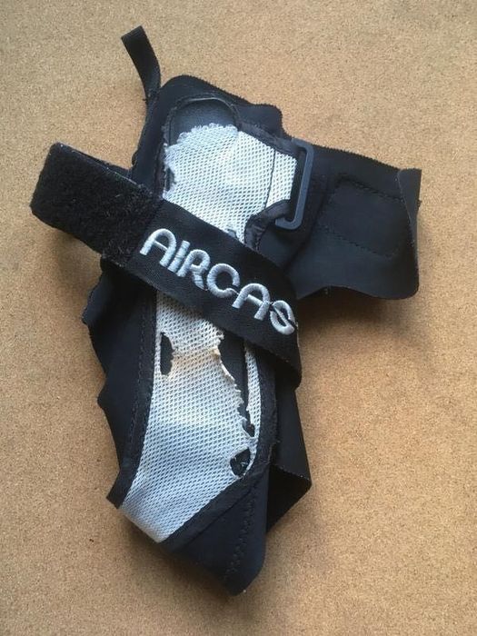 Ортез голеностопного сустава Aircast A60 лівий