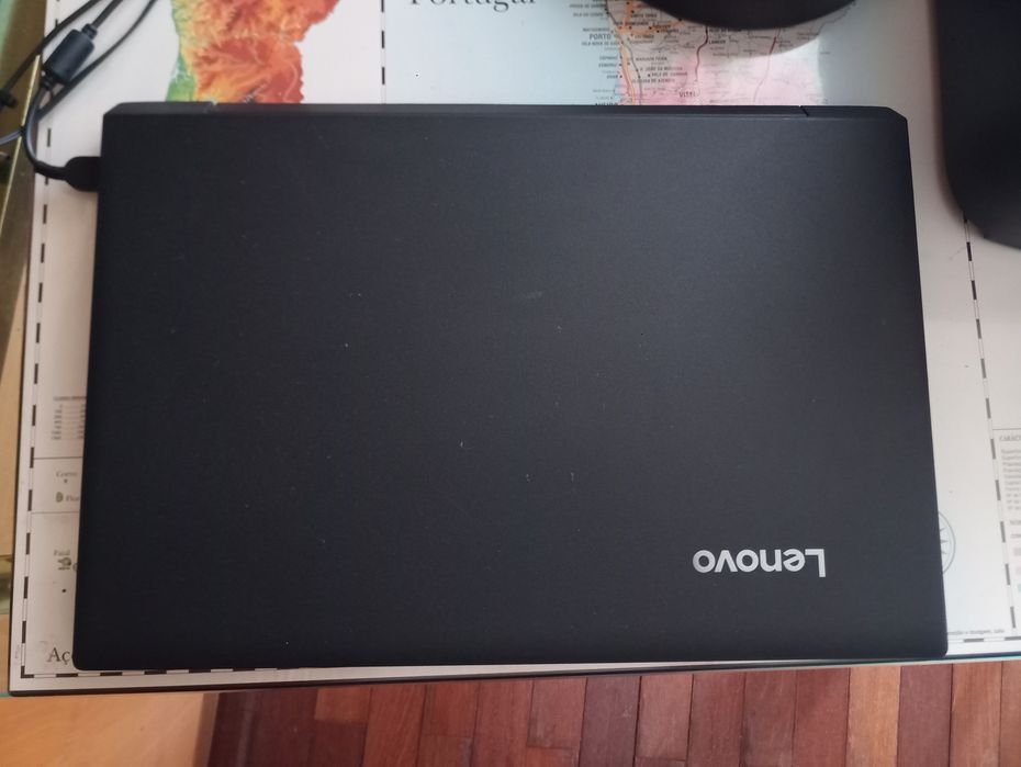 Portátil Lenovo V110-15IAP