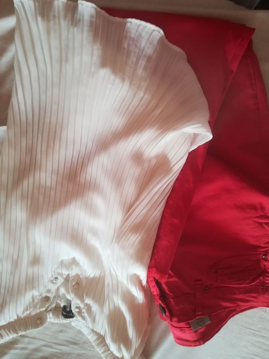 Calça da Rossodisera+Blusa branca