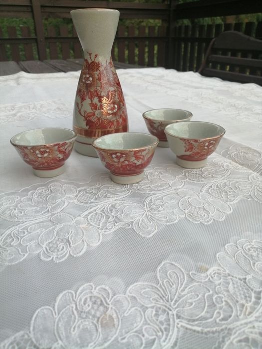 Porcelana chińska. Zestaw do sake.