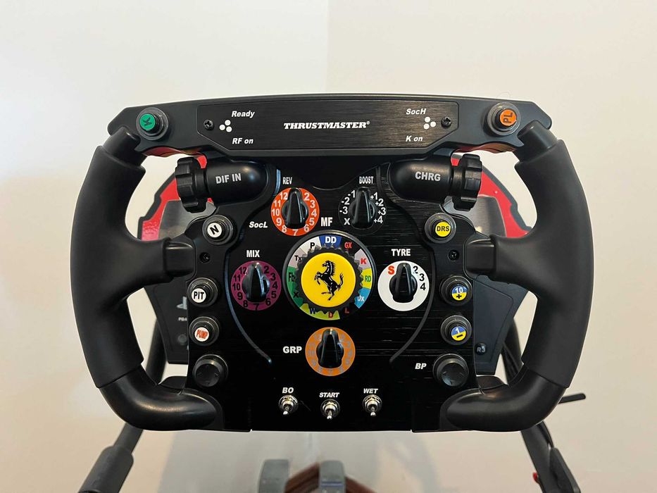 Thrustmaster T300 + Volante F1 + Playseat Challenge