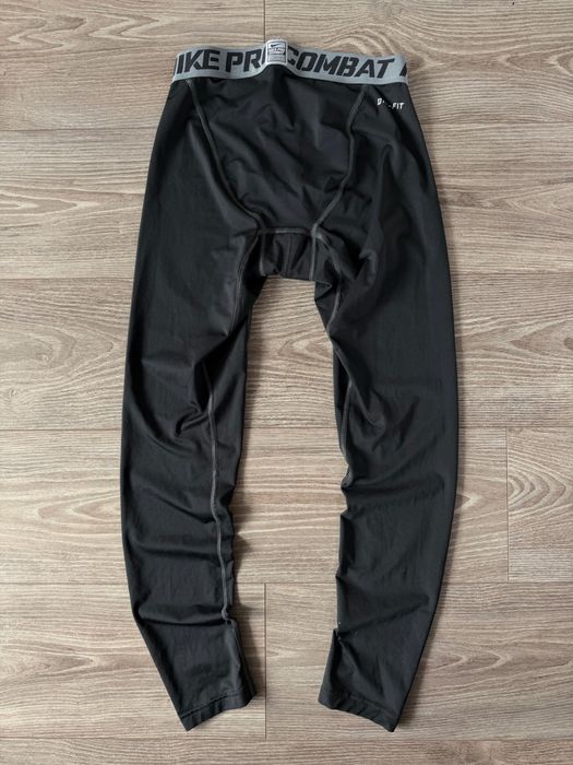 Sportowe Termiczne Męskie Legginsy Nike Pro Combat Spodnie Swoosh