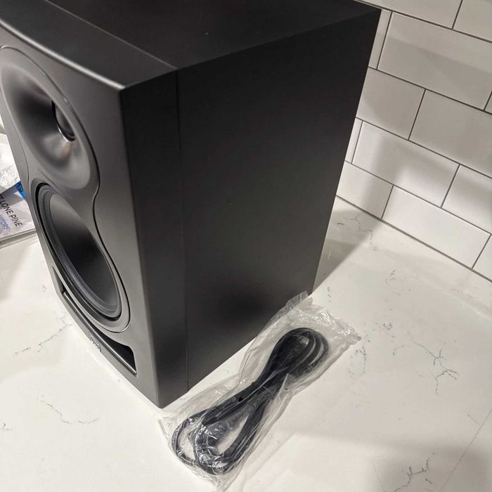 Студiйнi монiтори Kali Audio LP-6 V2 (ЦIНА ЗА ПАРУ)