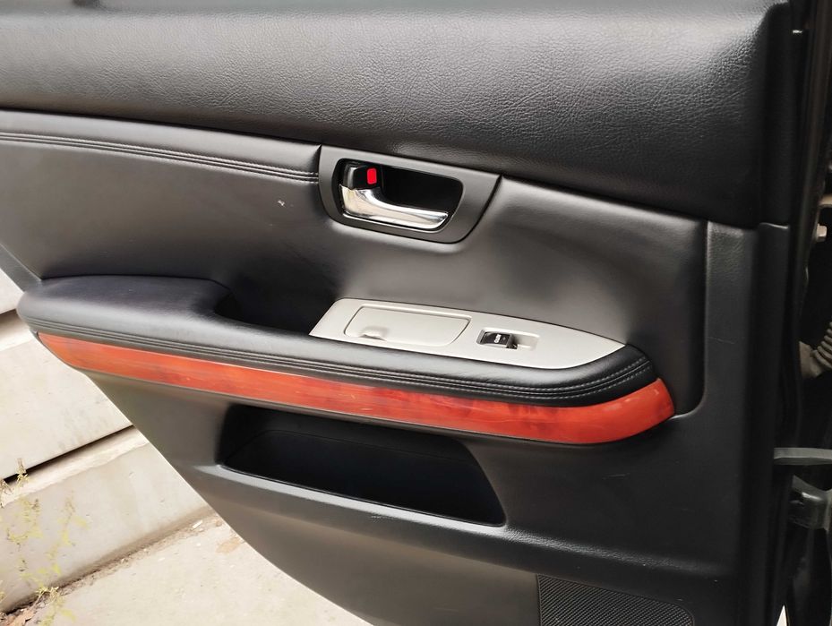 Потолок Lexus RX 300 330 350 2004-2008 XU30 стеля под люк