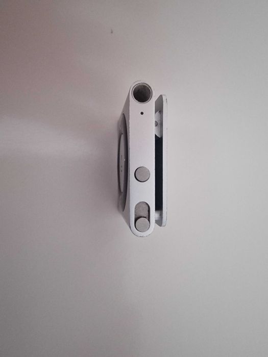 iPod shuffle 4 generacji, srebrny, stan bdb