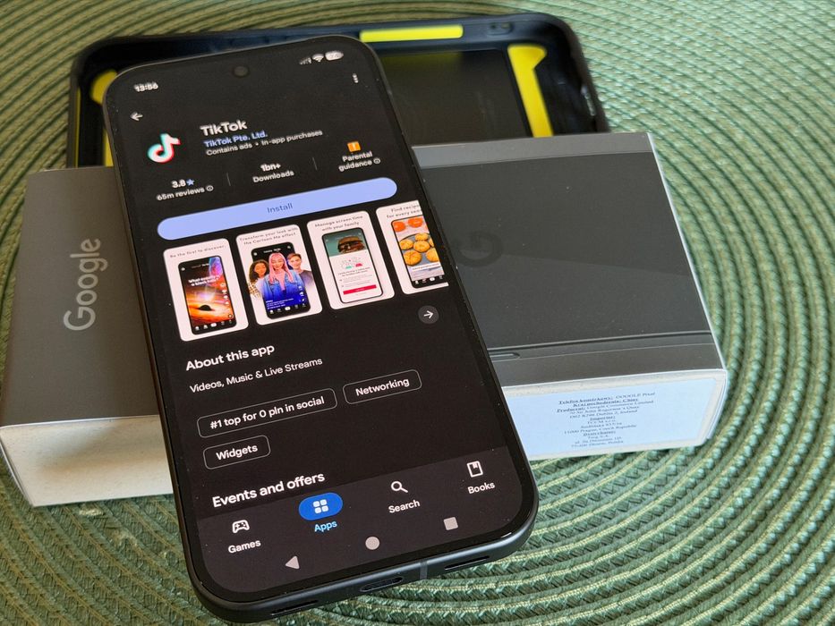 Google Pixel 10 128Gb Obsidian Gwarancja Stan Idealny