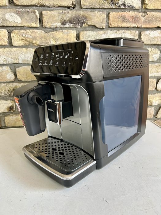 Кофемашина Philips LatteGo EP3246