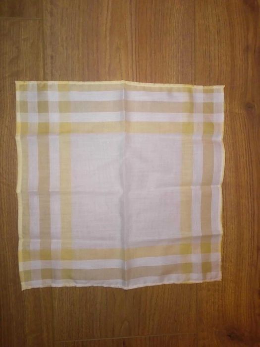 Chusteczka bawełniana do nosa damska naszywka 28 x 26cm żółta nowa