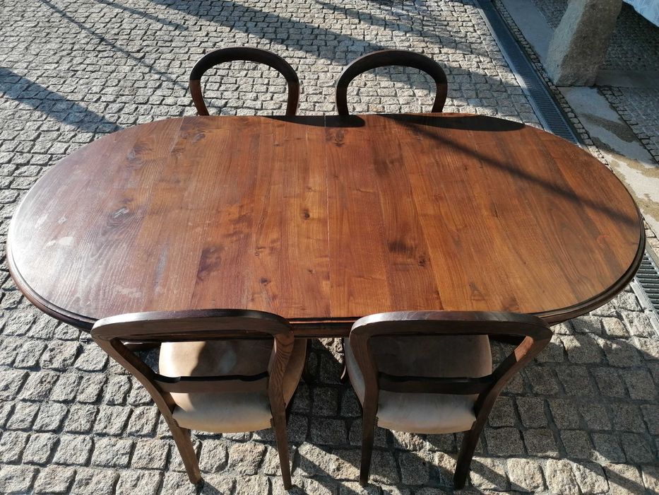 Vendo Mesa de Jantar Extensível c/4 Cadeiras